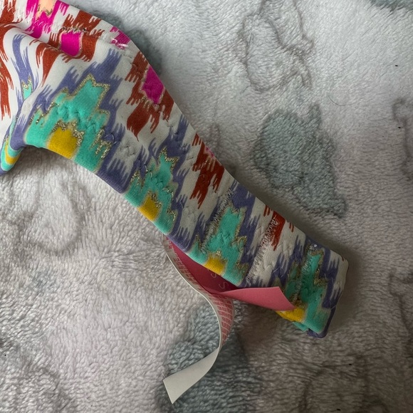 Victoria’s Secret Bikini top size 34C - Picture 4 of 8